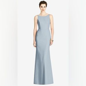 NWT Dessy Bridesmaid Bateau-Neck Open Cowl‎ Back Trumpet Gown Size 18